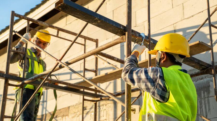 Professional residential roofers in Winona Lake, IN